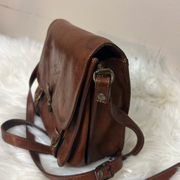 Vintage Elegant Brown Leather Messenger Bag. Genuine leather made in Italy - Picture 3 of 12